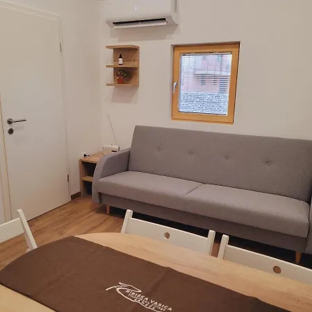 Ribiska Vasica - Fishermen's Village Vikendica Radece