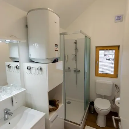 Ribiska Vasica - Fishermen's Village * Radece