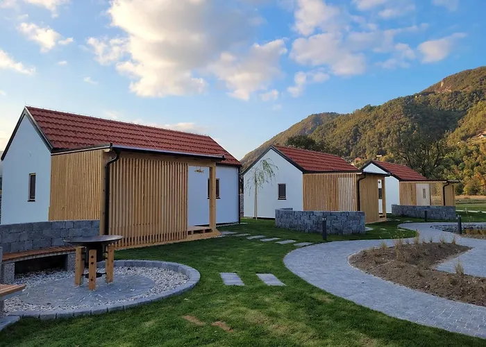 Ribiska Vasica - Fishermen's Village * Radece